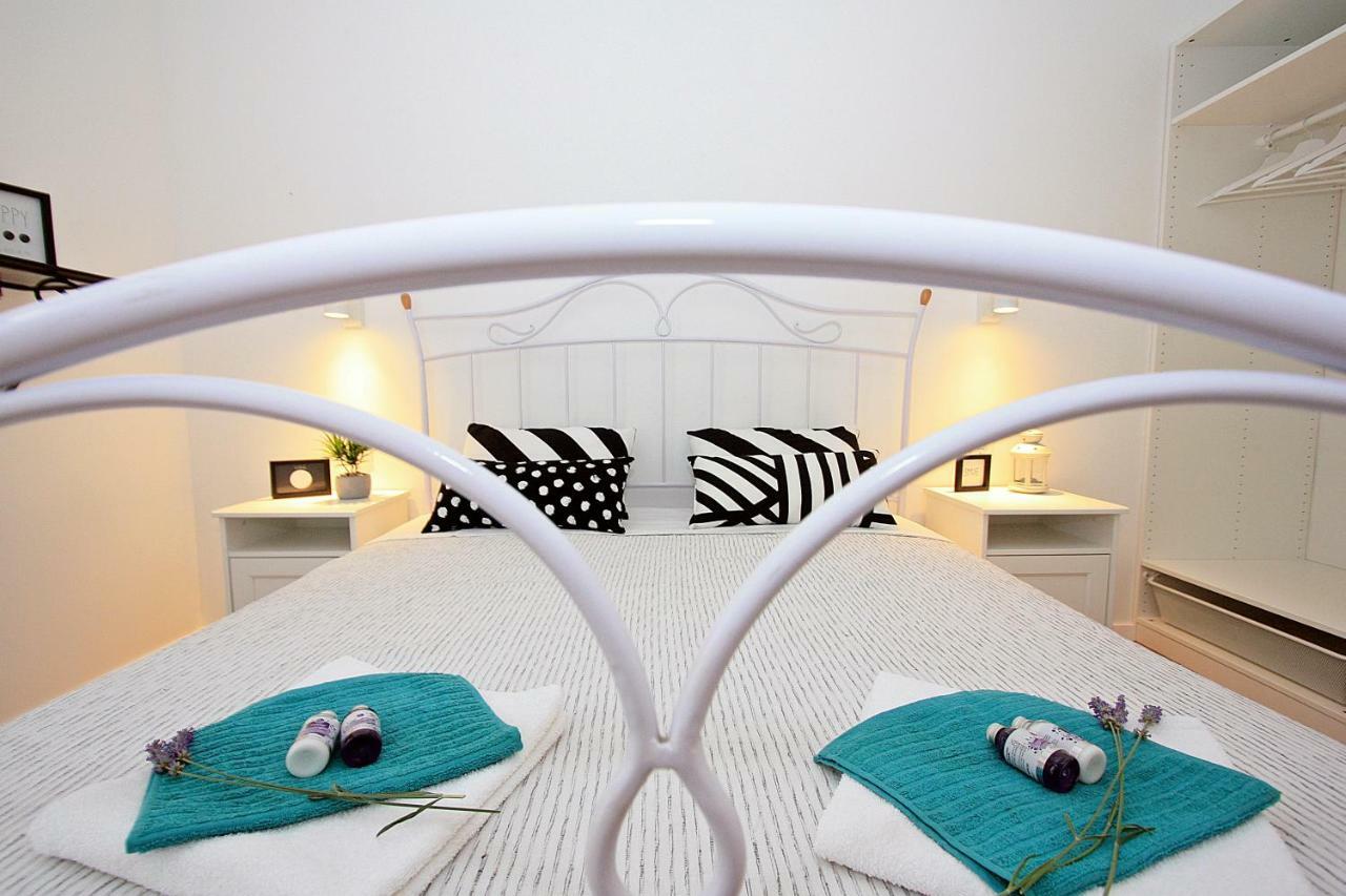 Apartman Michelangelo In The Centar Of Supetar Eksteriør bilde